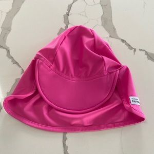 NWOT - FLAP HAPPY Sun Hat